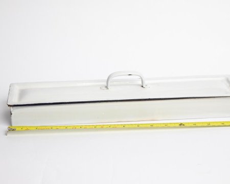 Sterilising Dish with Lid in Enamel 